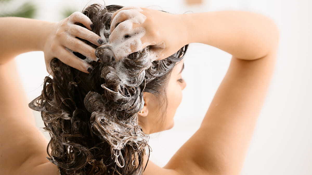 Quel-shampoing-pour-les-cheveux-gras.jpg