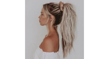 cheveux blancs le long de la raie 1
