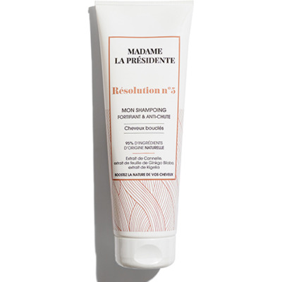 Shampooing Anti-chute Cheveux Bouclés Résolution n°5 Madame La Présidente